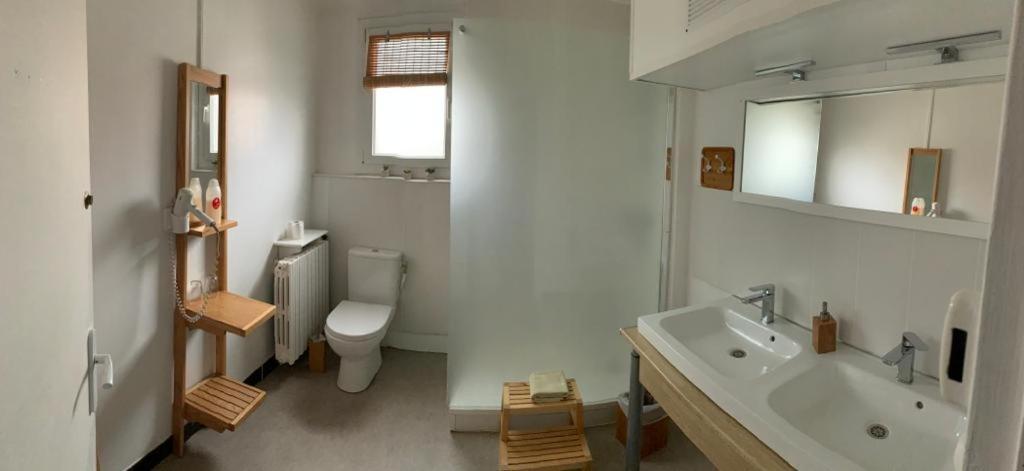 Hotel Le Smile Saint-Vincent-Sterlanges Zewnętrze zdjęcie
